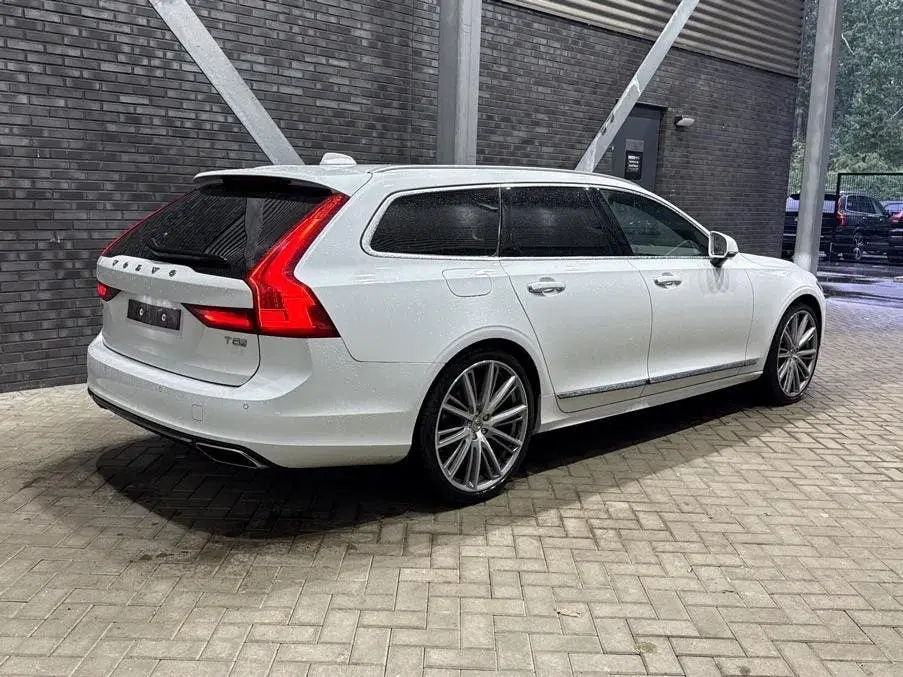 Volvo V90 2.0 T5 Inscription uit 2019, foto 2