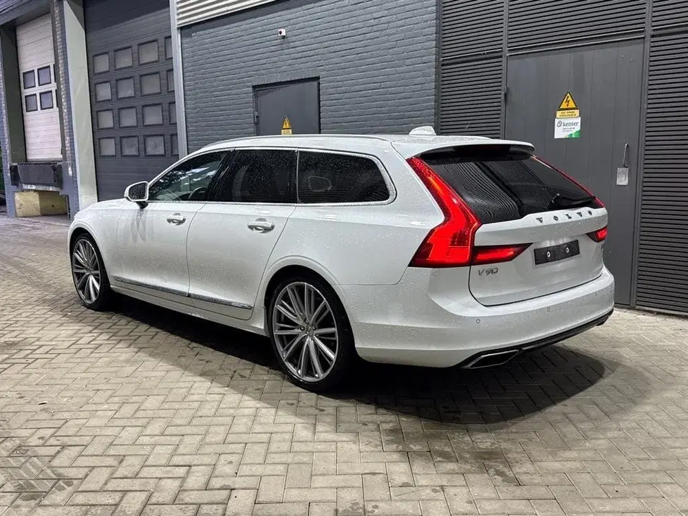Volvo V90 2.0 T5 Inscription uit 2019, foto 3