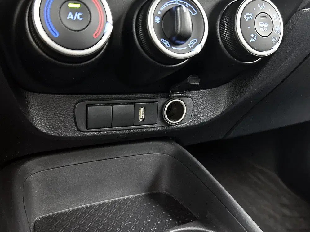 Toyota Aygo X 1.0 VVT-i MT Play uit 2022, foto 12