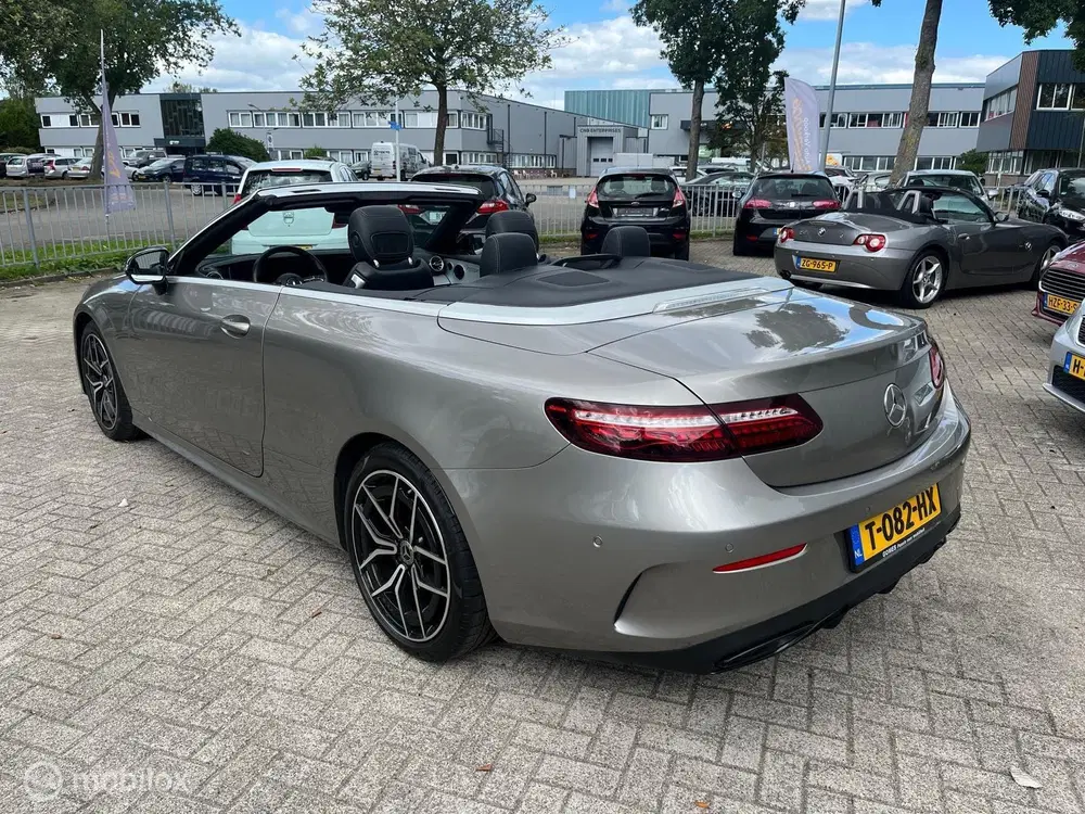 Mercedes-Benz E-Klasse Mercedes E-klasse Cabrio 200 AMG LINE uit 2021, foto 3