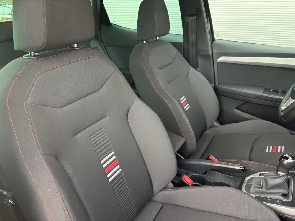 SEAT Arona 1.0 TSI 95pk FR Business Intense uit 2020, foto 14