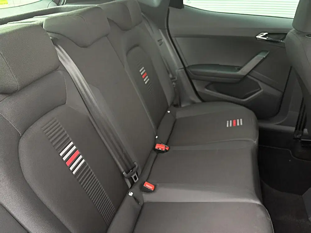 SEAT Arona 1.0 TSI 95pk FR Business Intense uit 2020, foto 15
