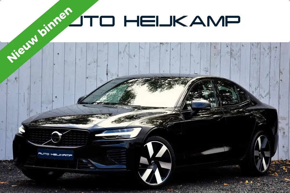 Volvo S60 2.0 Recharge T8 AWD Plus Dark uit 2024
