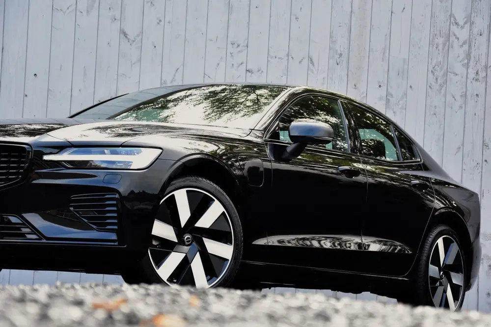 Volvo S60 2.0 Recharge T8 AWD Plus Dark uit 2024, foto 10