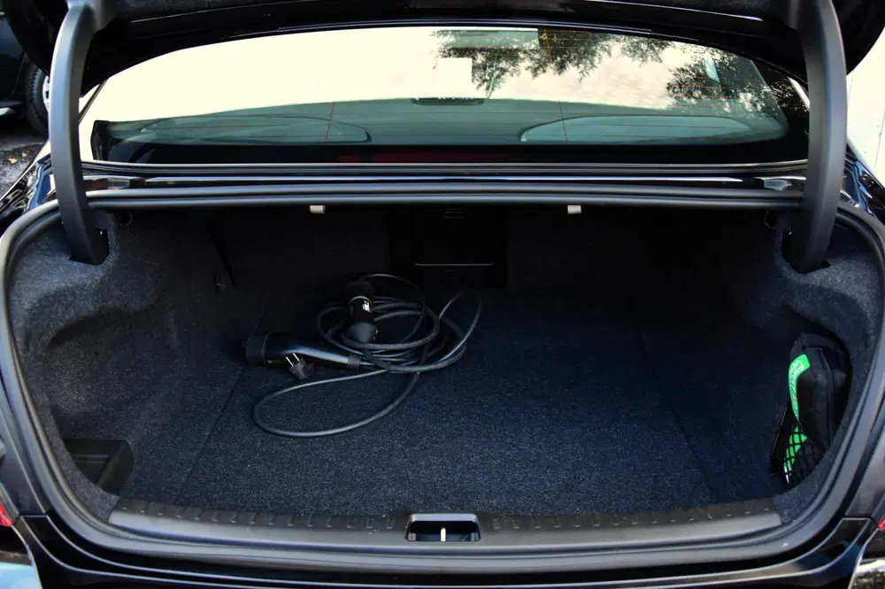 Volvo S60 2.0 Recharge T8 AWD Plus Dark uit 2024, foto 7