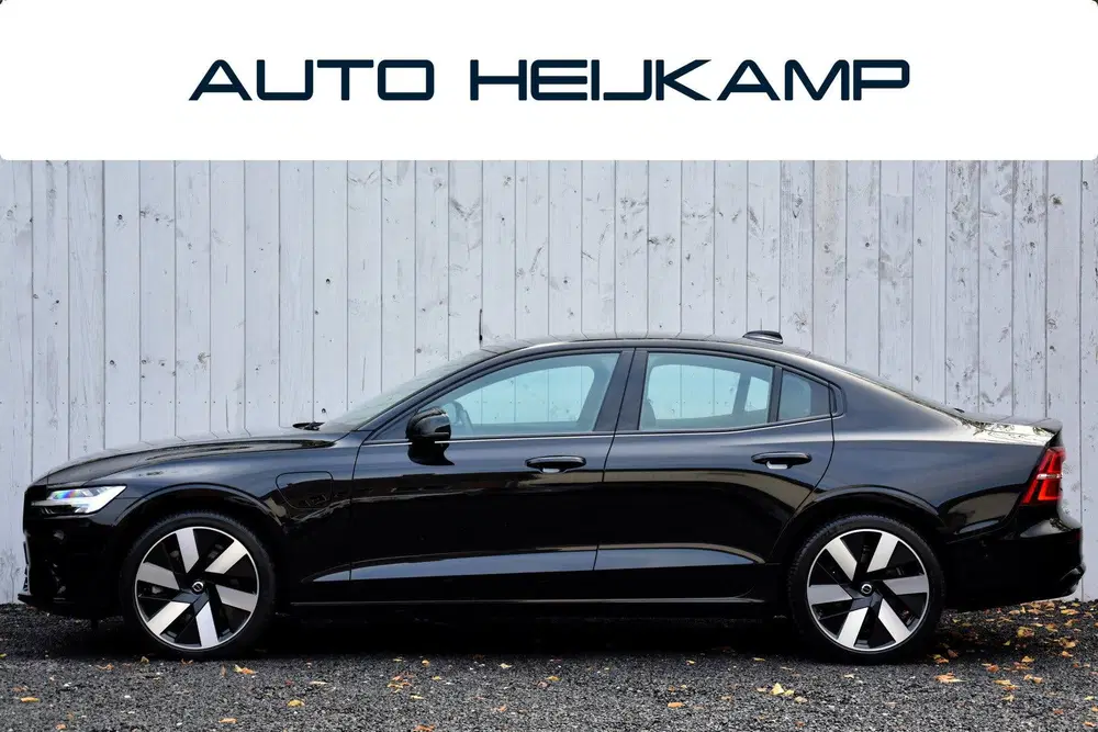 Volvo S60 2.0 Recharge T8 AWD Plus Dark uit 2024, foto 8