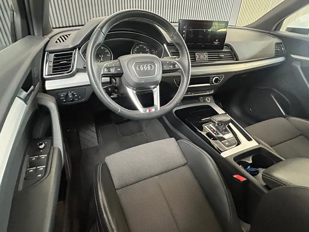 Audi Q5 50 TFSI e S-LINE uit 2021, foto 2
