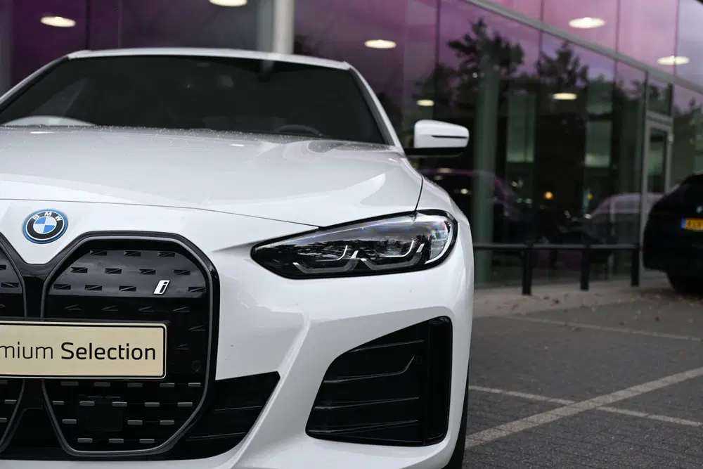 BMW i4 eDrive40 High Executive M Sport uit 2023, foto 15