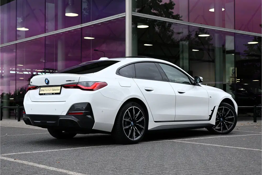 BMW i4 eDrive40 High Executive M Sport uit 2023, foto 3