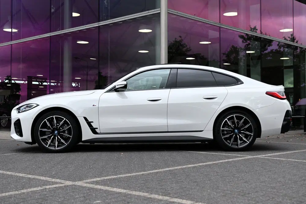 BMW i4 eDrive40 High Executive M Sport uit 2023, foto 5