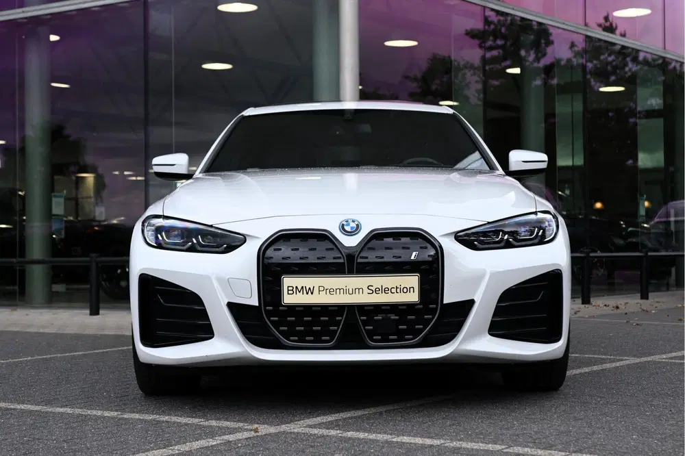 BMW i4 eDrive40 High Executive M Sport uit 2023, foto 7
