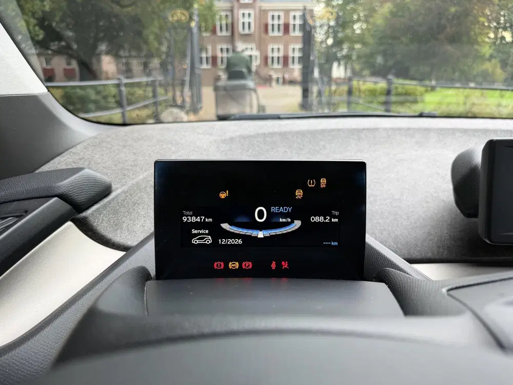 BMW i3 Basis 120Ah 42 kWh uit 2019, foto 12