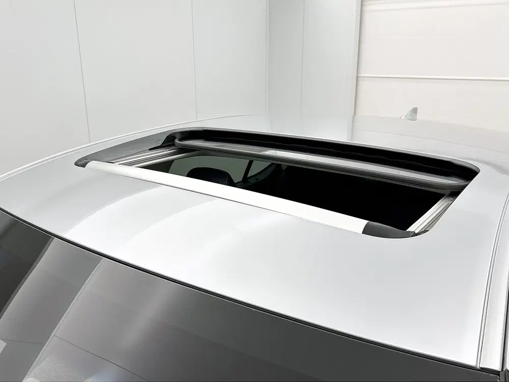 Lexus ES 300h Preference Line Business uit 2021, foto 12