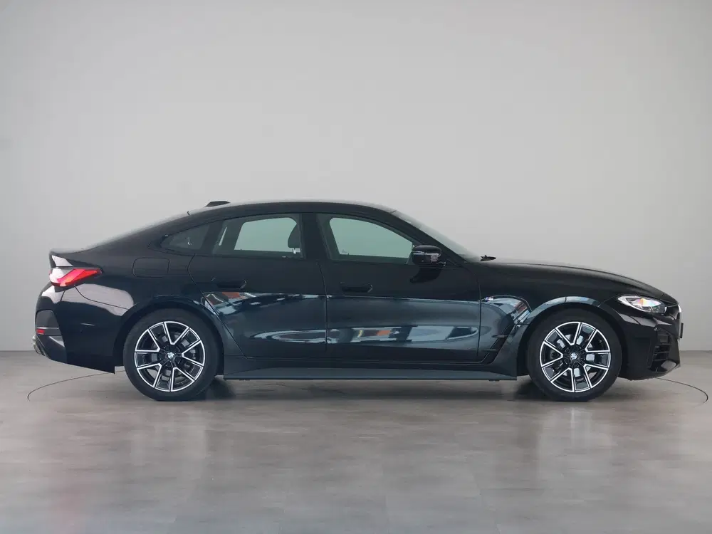 BMW 4-serie 420i Gran Coupé M Sport uit 2023, foto 4