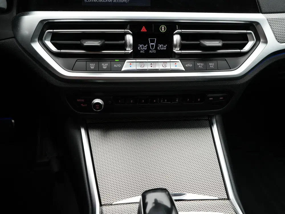 BMW 3-serie 318i Sedan Executive Edition (bj 2022) uit 2022, foto 13