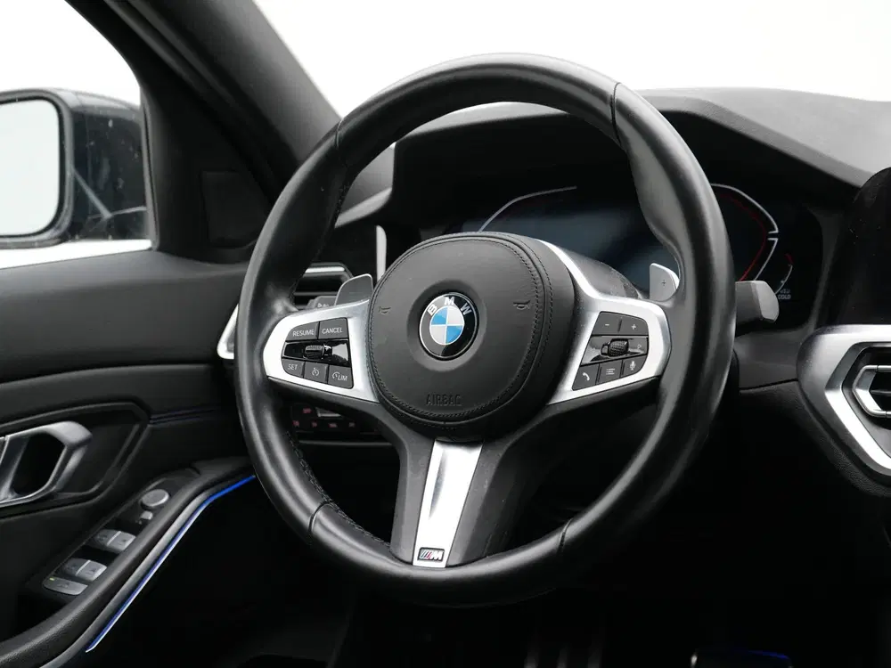 BMW 3-serie 318i Sedan Executive Edition (bj 2022) uit 2022, foto 2