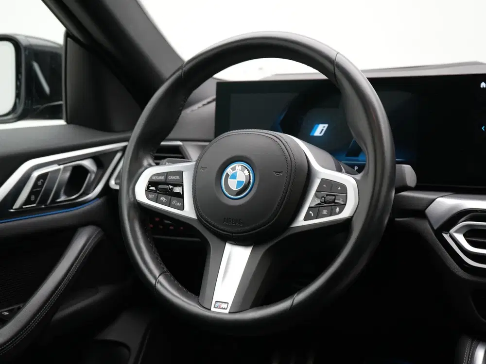 BMW i4 eDrive40 High Executive 84 kWh M-Sport Acc uit 2023, foto 2