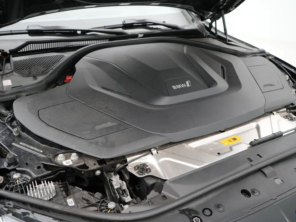 BMW i4 eDrive40 High Executive 84 kWh M-Sport Acc uit 2023, foto 5