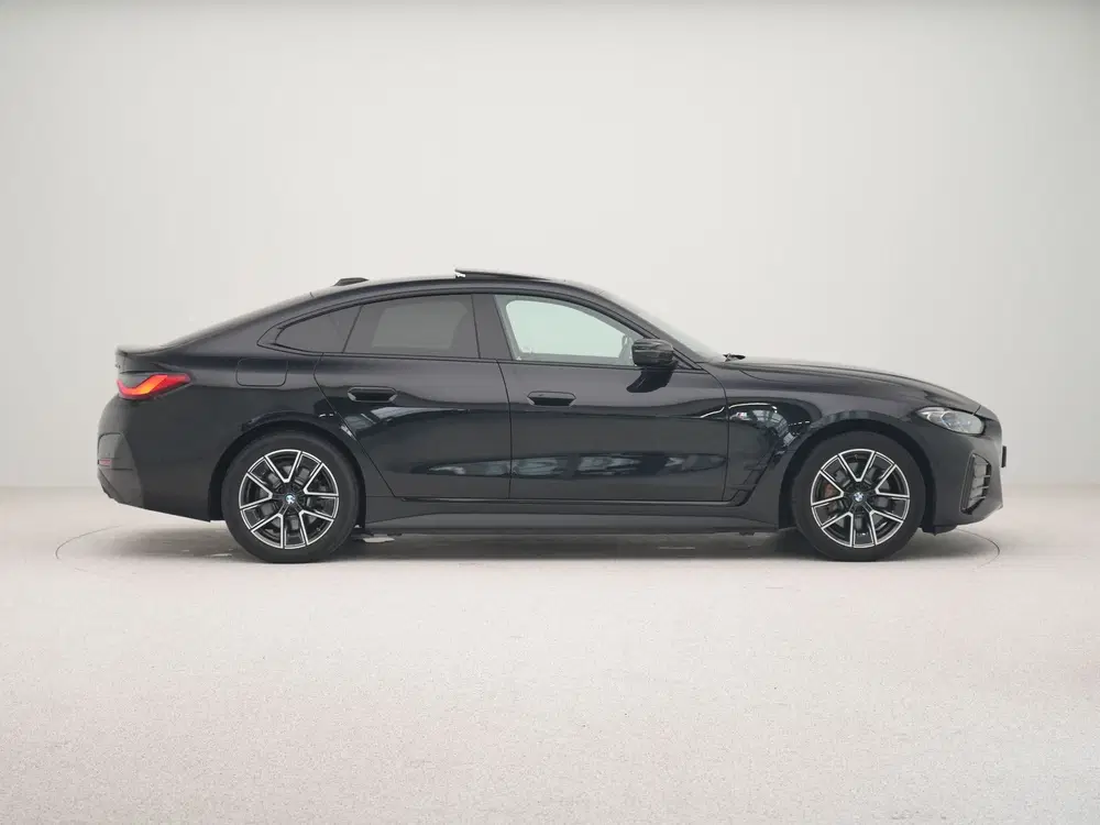 BMW i4 eDrive40 High Executive 84 kWh M-Sport Acc uit 2023, foto 9