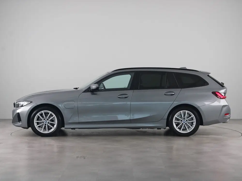 BMW 3-serie 320e Touring (bj 2023 uit 2023, foto 14