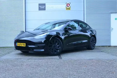 Tesla Model 3 Long Range AWD 75 kWh AutoPilot3.0 Ryzen uit 2022