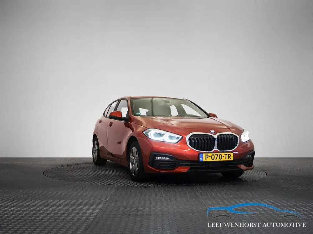 BMW 1-serie 118i Business Edition automaat uit 2022