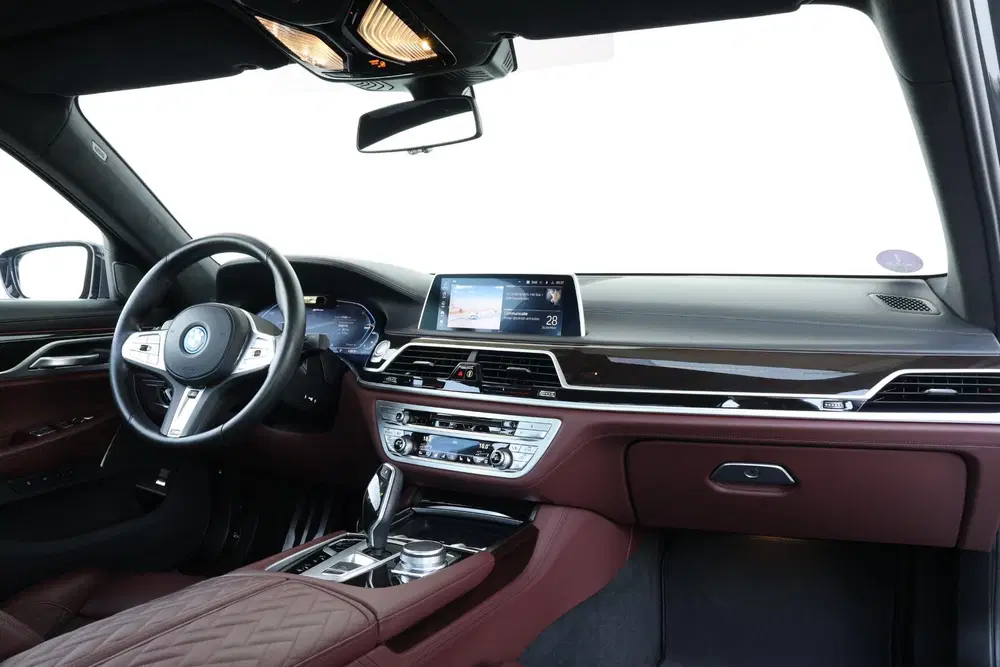 BMW 7-serie 745e High Executive uit 2022, foto 10