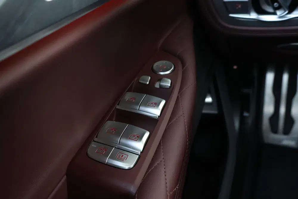BMW 7-serie 745e High Executive uit 2022, foto 15