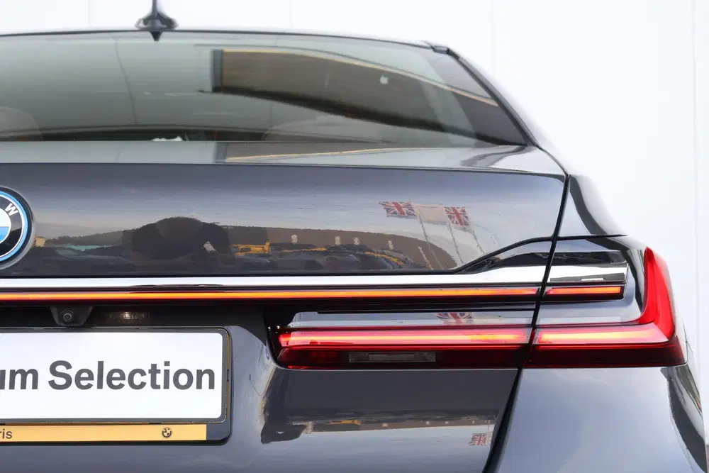 BMW 7-serie 745e High Executive uit 2022, foto 9