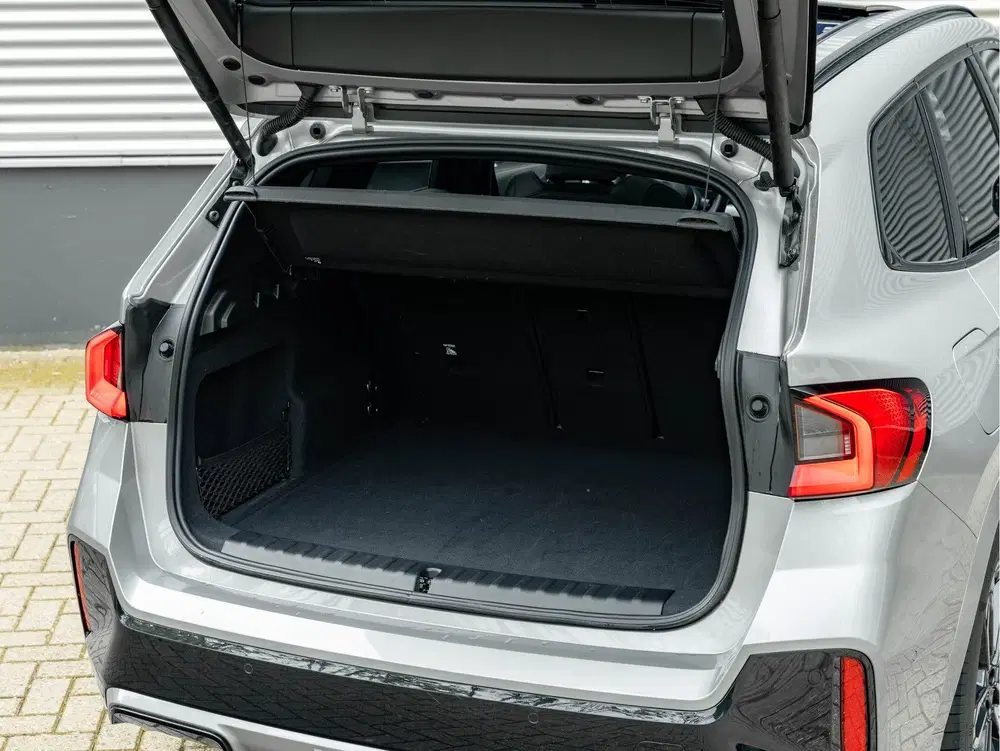 BMW X1 xDrive25e uit 2025, foto 12