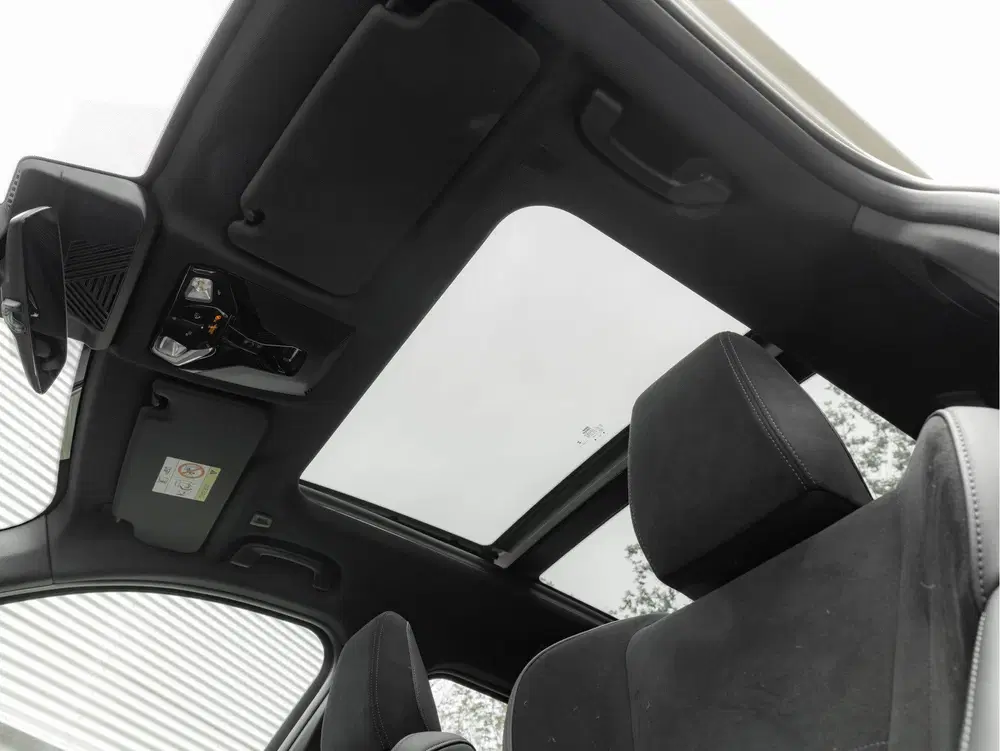 BMW X1 xDrive25e uit 2025, foto 4