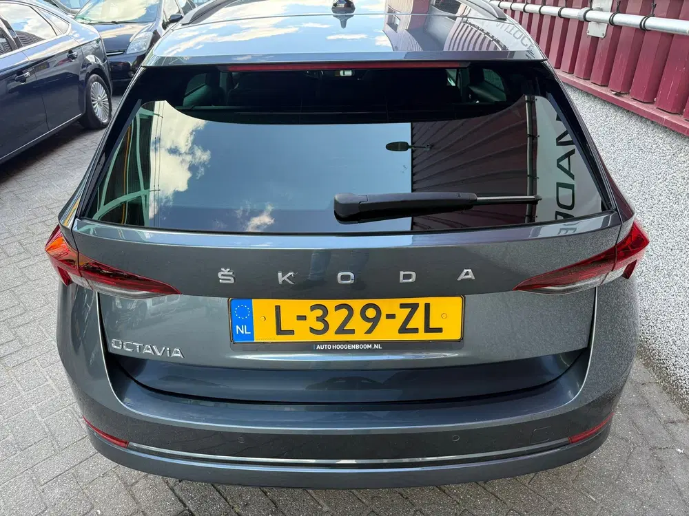 Skoda Octavia 1.0 TSI Business Edition uit 2021, foto 6