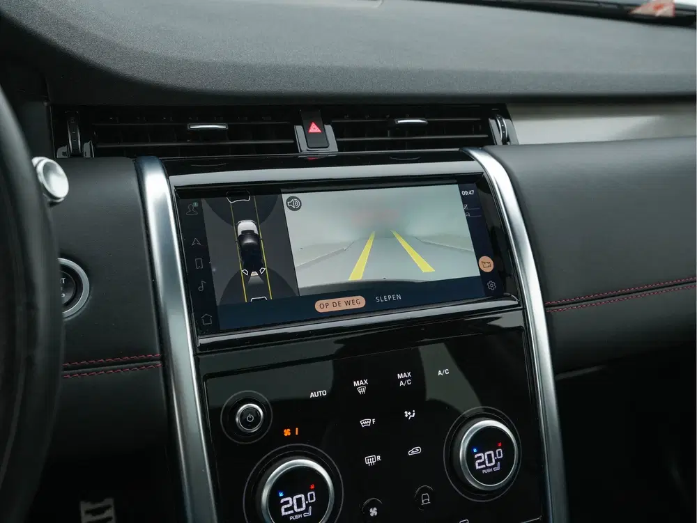 Land Rover Discovery Sport P300e 1.5 R-Dynamic Sportpack HSE uit 2022, foto 15