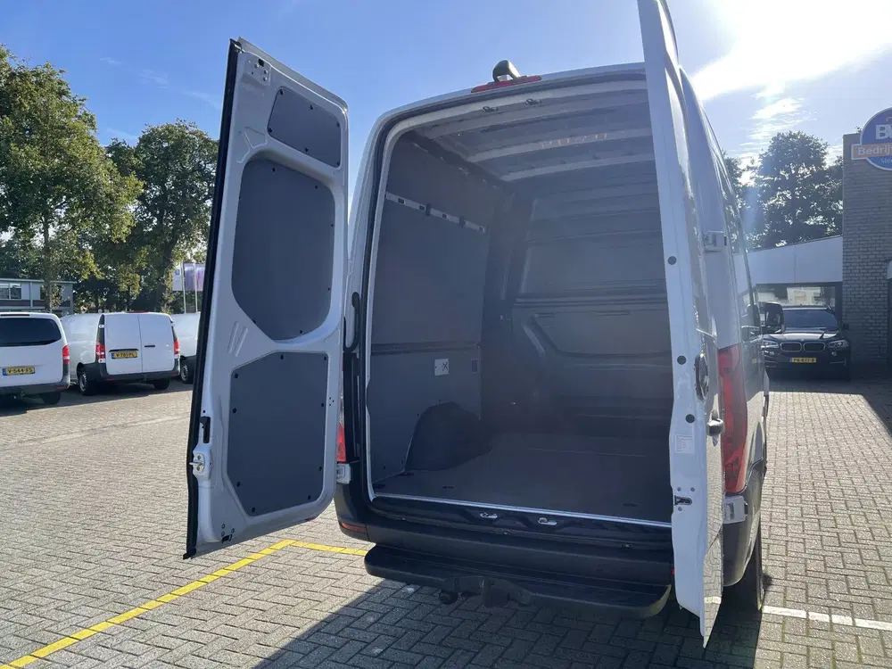 Mercedes-Benz Sprinter 317 1.9 CDI 170pk L2H2 DC 7 persoons uit 2021, foto 12