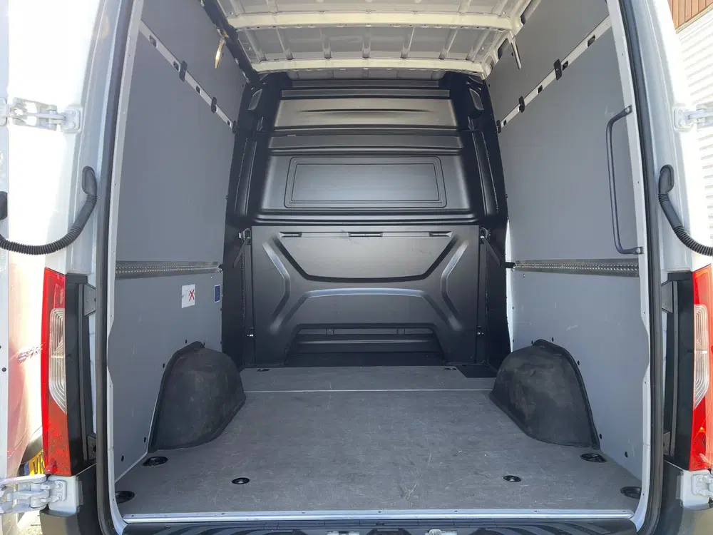 Mercedes-Benz Sprinter 317 1.9 CDI 170pk L2H2 DC 7 persoons uit 2021, foto 14