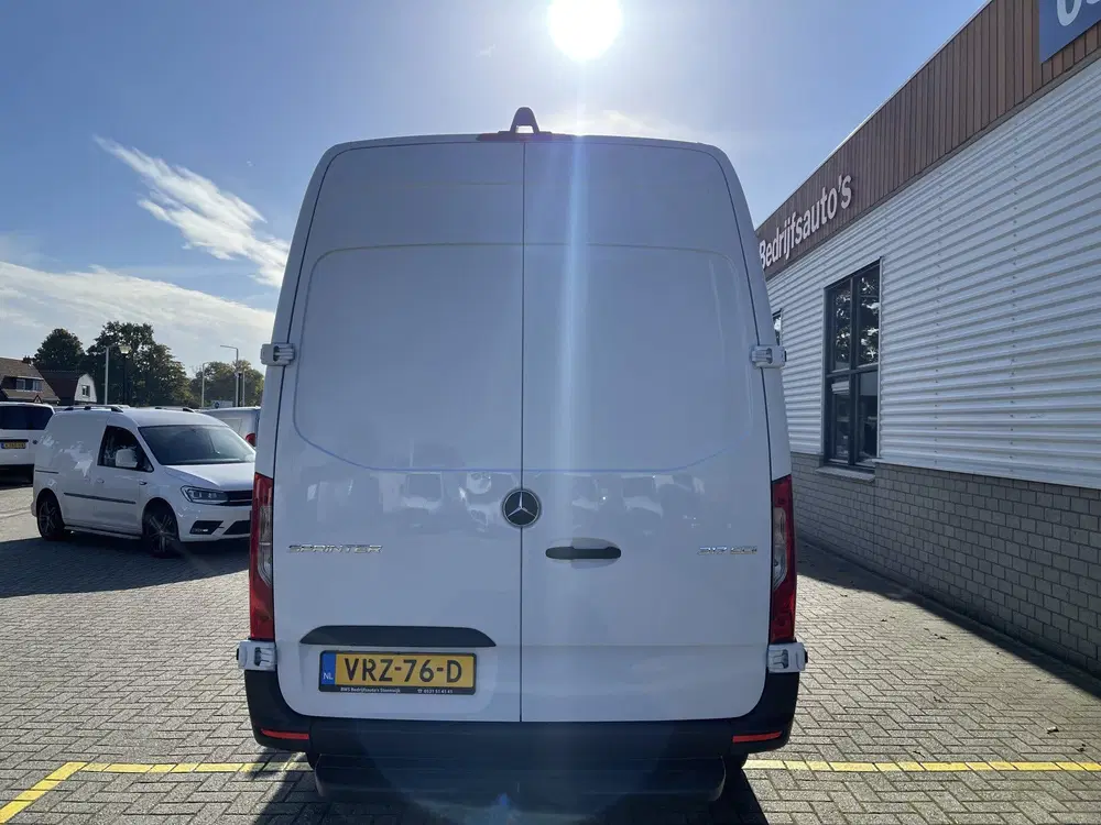 Mercedes-Benz Sprinter 317 1.9 CDI 170pk L2H2 DC 7 persoons uit 2021, foto 7