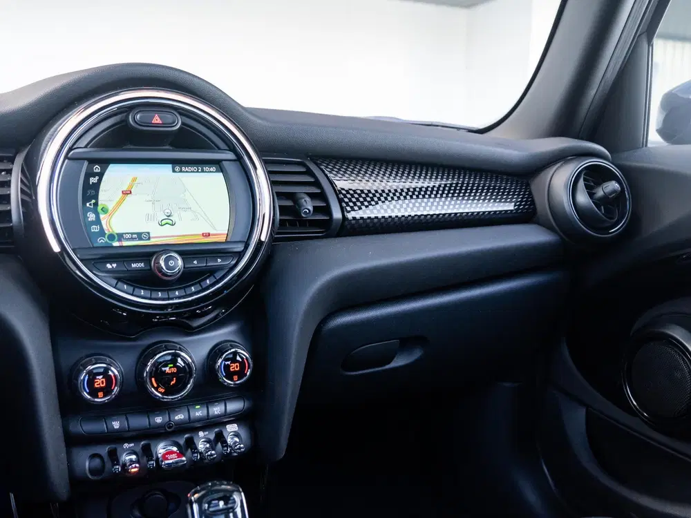 Mini John Cooper Works Cooper S uit 2020, foto 12