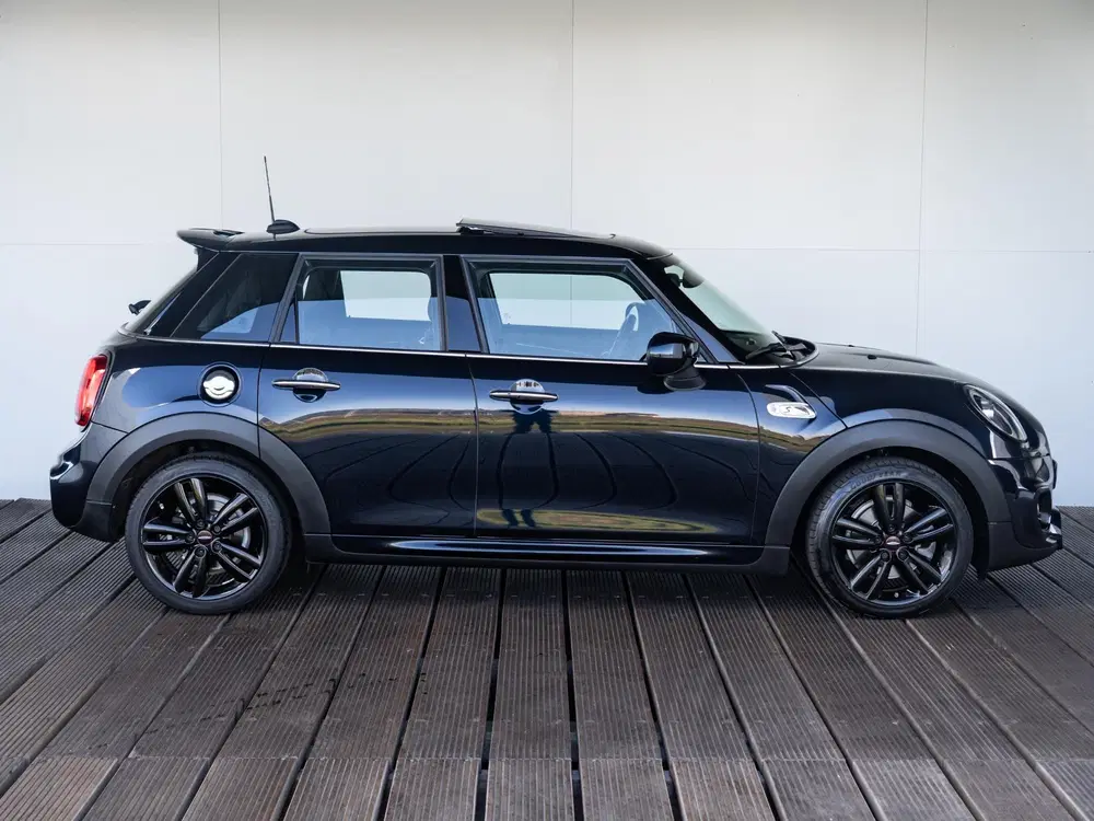 Mini John Cooper Works Cooper S uit 2020, foto 4