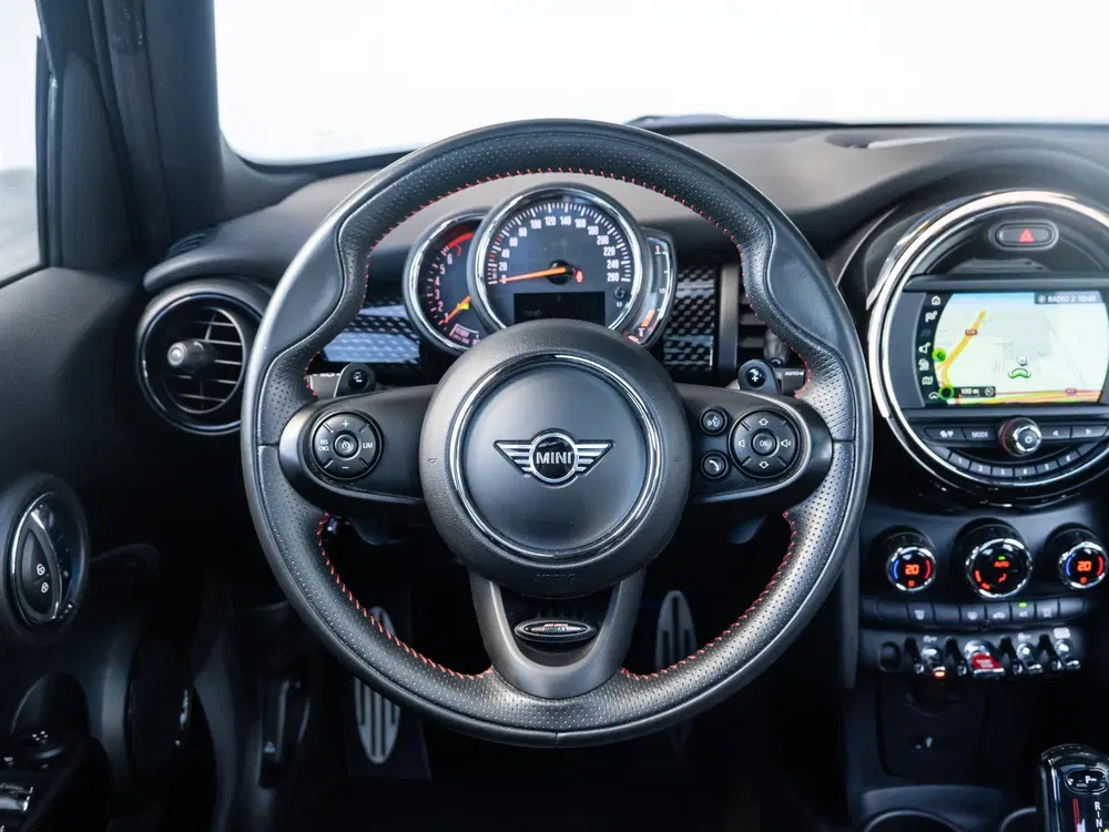 Mini John Cooper Works Cooper S uit 2020, foto 7