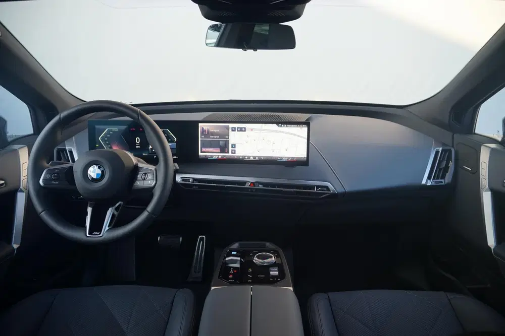 BMW iX xDrive45 uit 2026, foto 3
