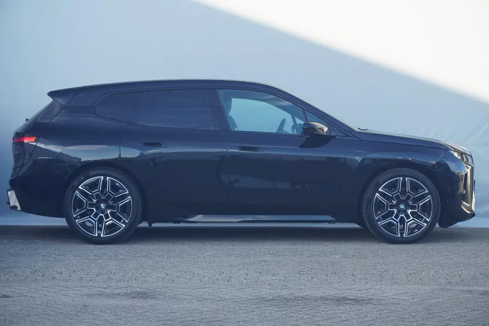 BMW iX xDrive45 uit 2026, foto 6