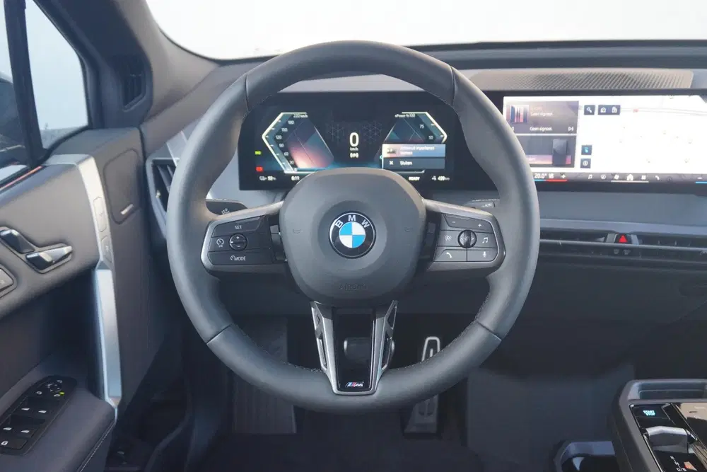 BMW iX xDrive45 uit 2026, foto 9
