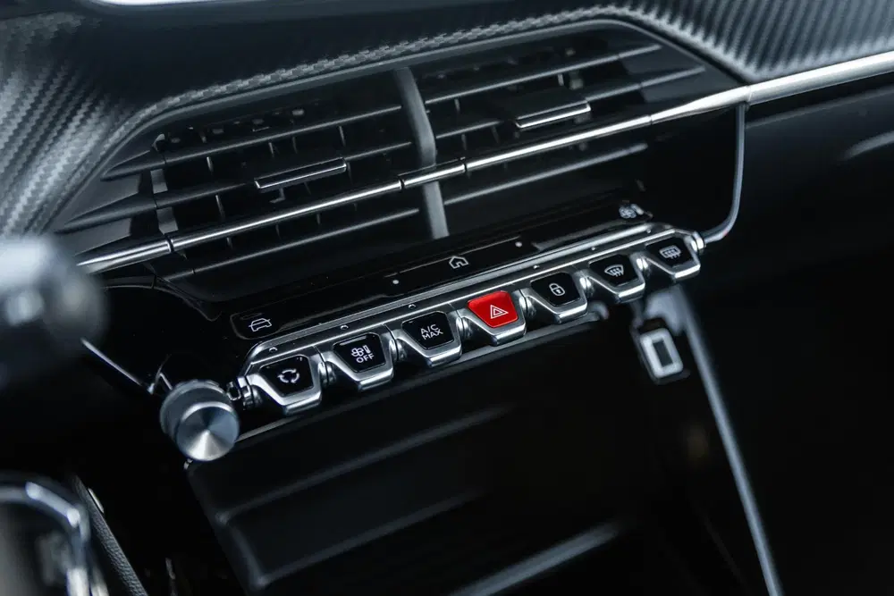 Peugeot 2008 1.2 Hybrid 136 Style uit 2025, foto 14