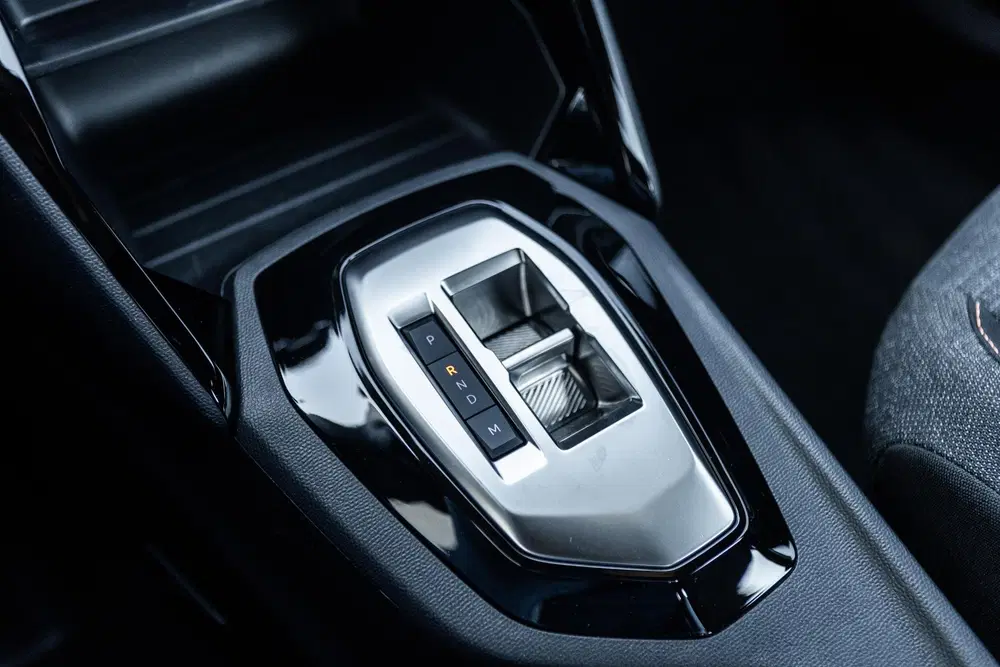 Peugeot 2008 1.2 Hybrid 136 Style uit 2025, foto 15