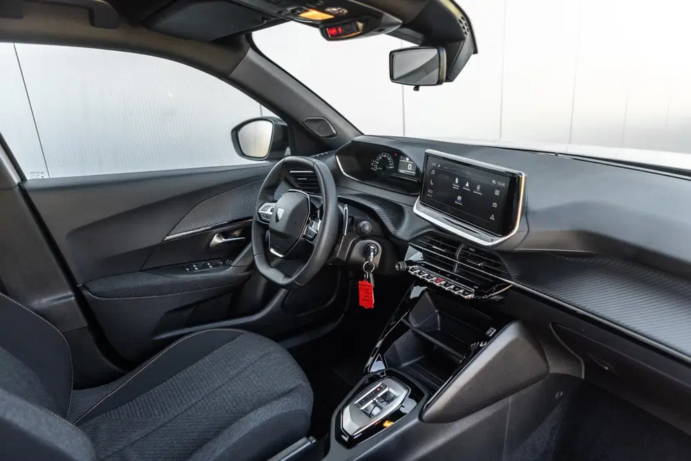 Peugeot 2008 1.2 Hybrid 136 Style uit 2025, foto 9
