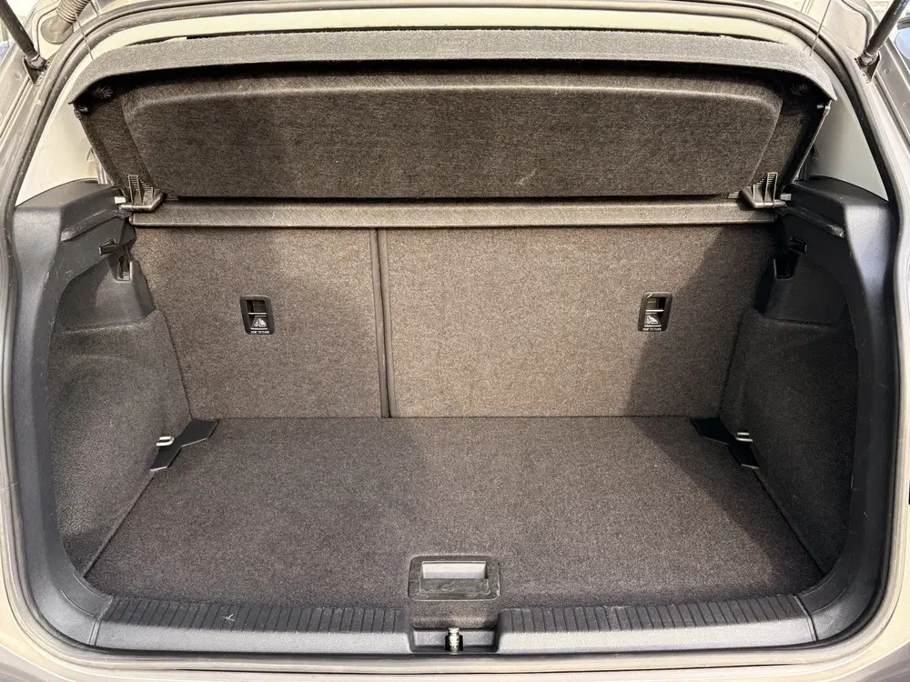 Volkswagen T-Cross 1.0 TSI R-Line uit 2019, foto 13