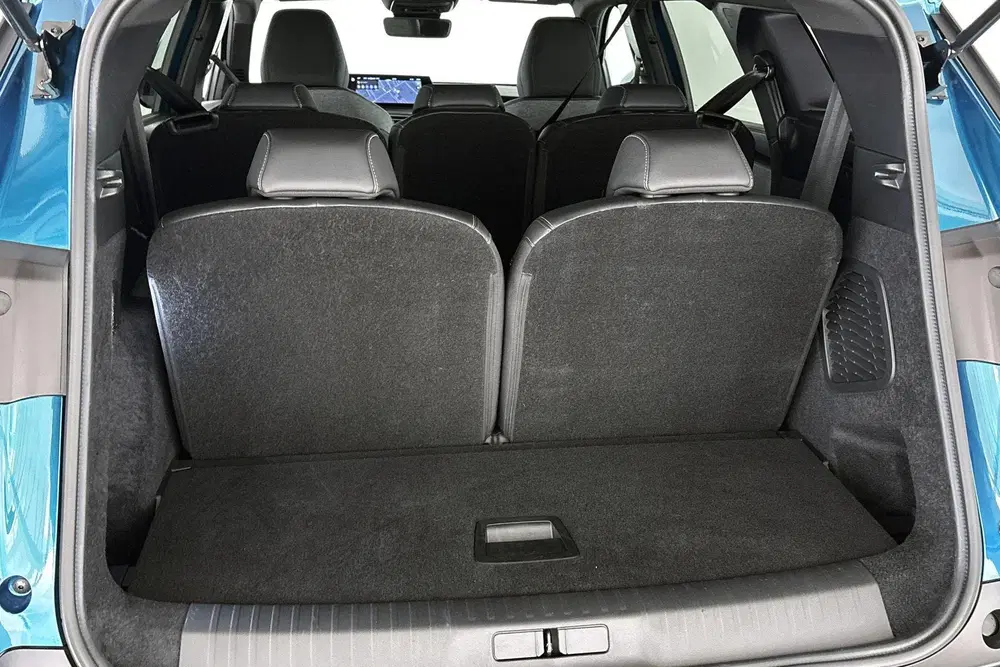Peugeot 5008 1.6 Plug-in Hybrid 195 Allure 7p Stoelverw uit 2026, foto 11