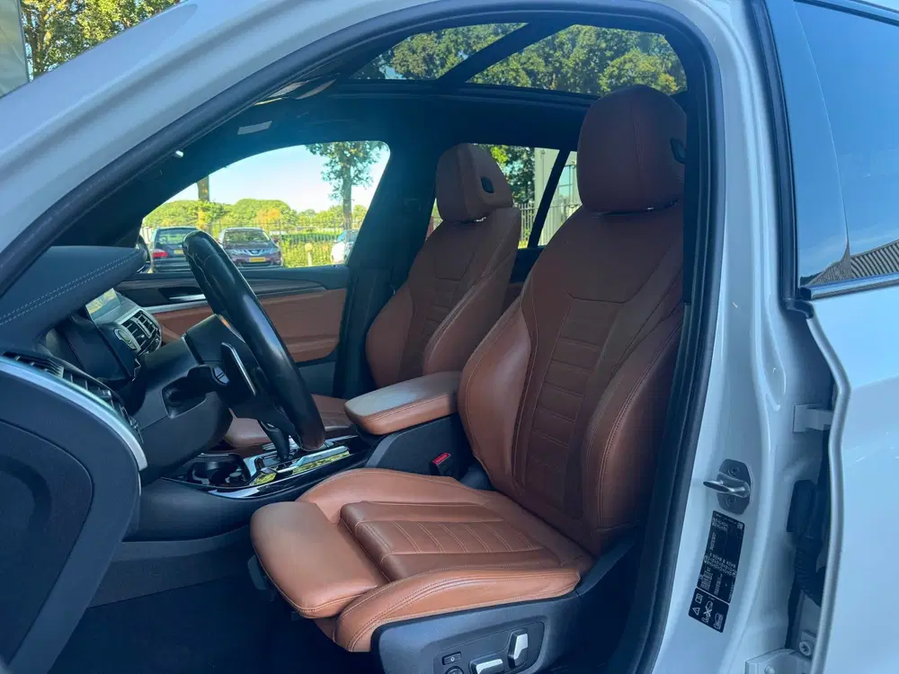 BMW X3 M40i xDrive High Executive uit 2021, foto 15