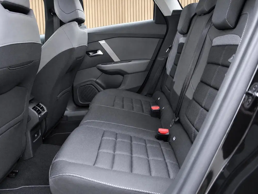 Citroën C4 Citroen C4 1.2 Hybrid 145pk Collection VOO uit 2026, foto 11