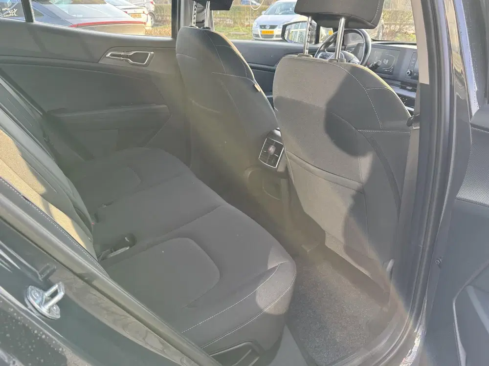 Kia Sportage 1.6 T-GDi MHEV ComfortLine uit 2023, foto 9
